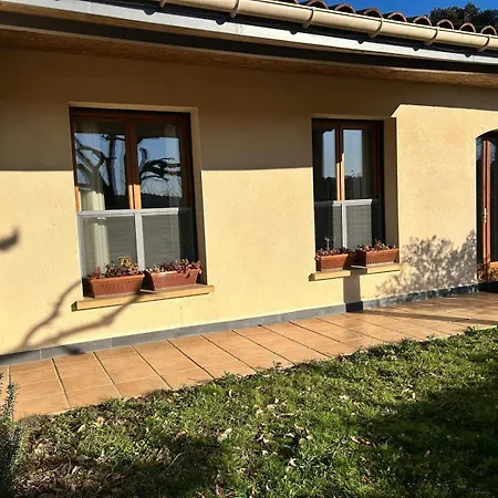 Maison Les Combes فندق مبيت وإفطار *